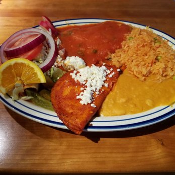La Barca Restaurantes - Combination plate at La Barca - Mexican Near Me - Downey, California La Barca Restaurantes - Combination plate at La Barca - Mexican Near Me - Downey, California