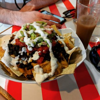 The Vegetable Hunter - Nachos - Vegetarian Near Me - Harrisburg, Pennsylvania