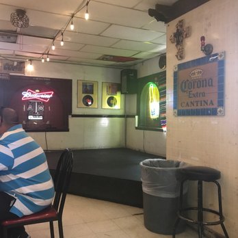Rosa's Cantina - Bandstand - Mexican Near Me - El Paso, Texas