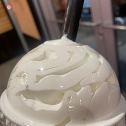 Strawberry shake (half straw half whipped cream)