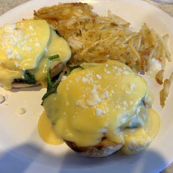 The Kettle Diner - Eggs Florentine Breakfast - Diners Near Me - Jacksonville, North Carolina