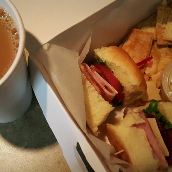 Red Mountain Expresso - 16oz Medium Roast coffee with 2 Club Slider Pack- Red Mountain Expresso - Coffee & Tea Near Me - Homewood, Alabama Red Mountain Expresso - 16oz Medium Roast coffee with 2 Club Slider Pack- Red Mountain Expresso - Coffee & Tea Near Me - Homewood, Alabama
