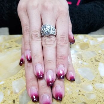 E Nails - ombre gel burgundy for fall 2018 - Nail Salons Near Me - Las Vegas, Nevada E Nails - ombre gel burgundy for fall 2018 - Nail Salons Near Me - Las Vegas, Nevada