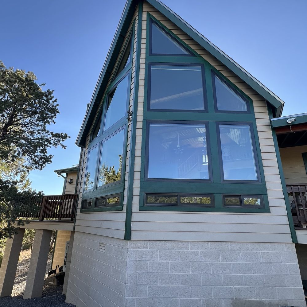 Drt Builds - Front of cabin - General Contractors Near Me