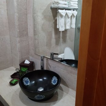 The Eldon Luxury Suites - Bathroom pic1 - Hotels Near Me - Washington, DC, District of Columbia
