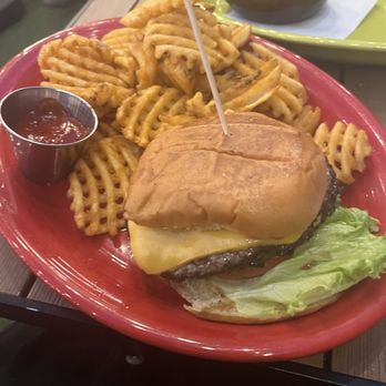 Birdie's Eastside - Double Smash Burger - Bars Near Me - Dallas, Texas