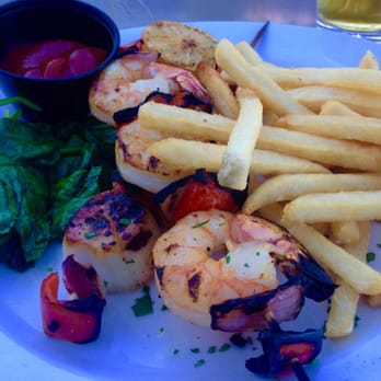 Bluewater Avalon - Prawn and scallops with spinach and fries - Seafood Near Me - Avalon, California