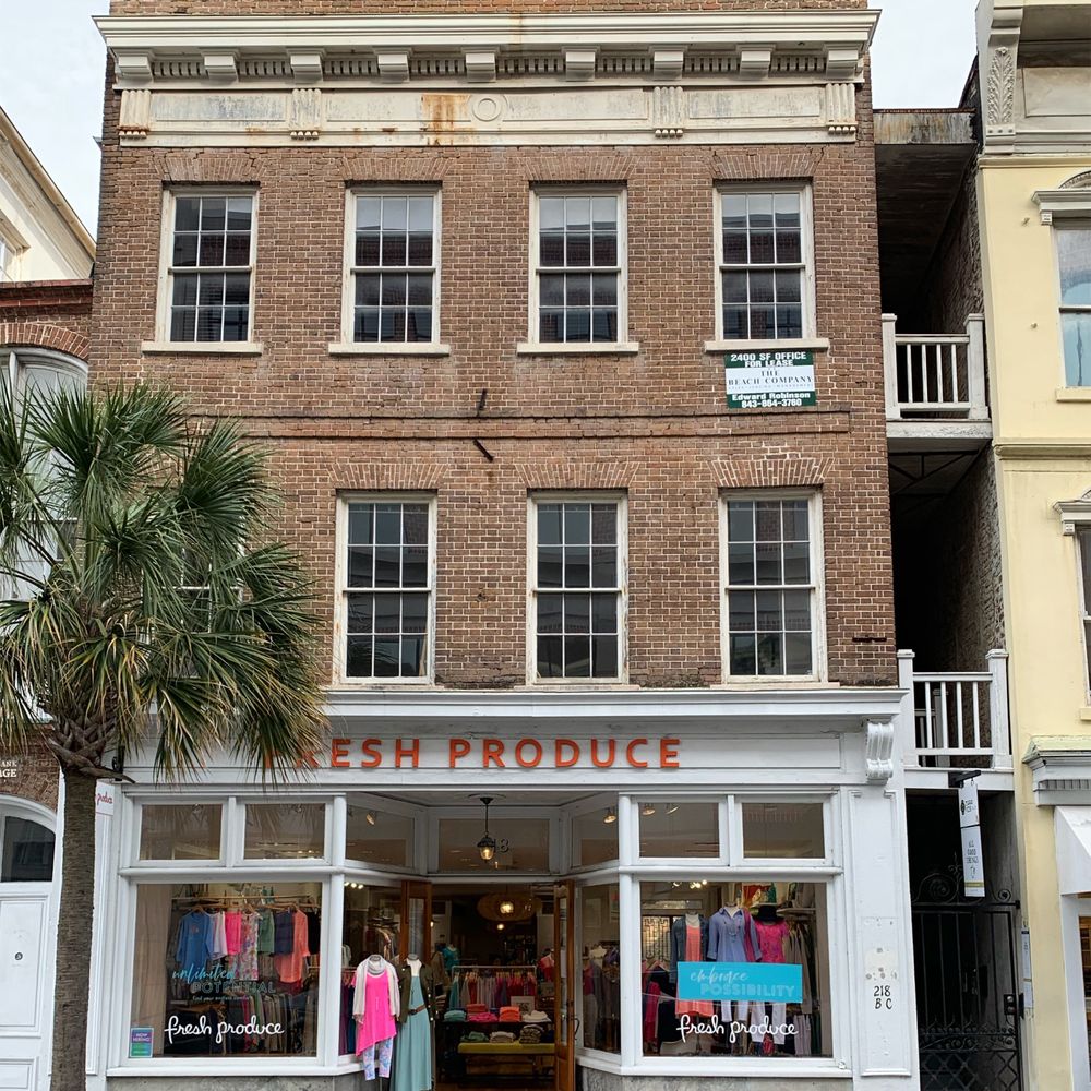 FRESH PRODUCE Updated October 2024 128 Market St, Charleston, South