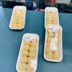 Uncle's Farm - More ssuk gae-tteok (chrysanthemum/mugowort) Korean rice cake (similar to mochi)