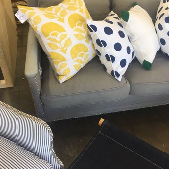 Serena & Lily Berkeley Outlet - Everytime I come here, I find a little something. - Home Decor Near Me - Berkeley, California