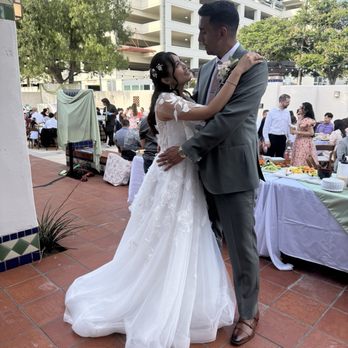 George G Golleher Alumni House - Valencia's at the wedding venue - Venues & Event Spaces Near Me - Fullerton, California George G Golleher Alumni House - Valencia's at the wedding venue - Venues & Event Spaces Near Me - Fullerton, California