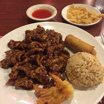 Hong Kong Kitchen - Great price and presentation but the beef isn't crispy enough and the sauce is very sticky almost gummy like. - Cantonese Near Me - Phoenix, Arizona