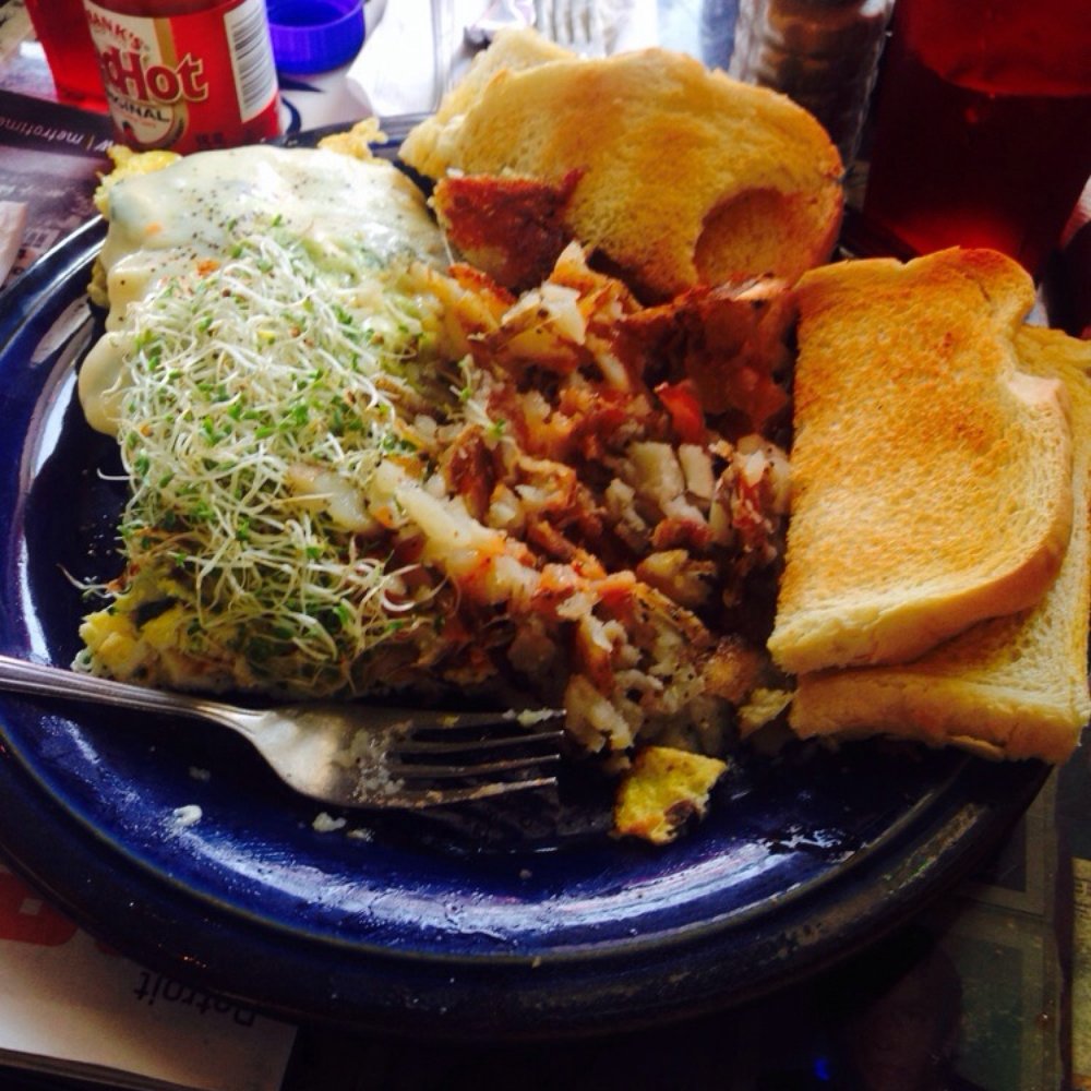 L A Cafe - Garden Omlette.  Very Good - Coffee & Tea Near Me - Waterford, Michigan