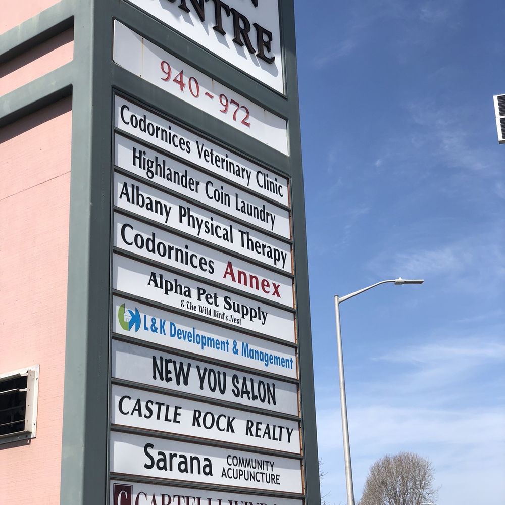 Town Centre - Signage - Shared Office Spaces Near Me - Albany, California Town Centre - Signage - Shared Office Spaces Near Me - Albany, California