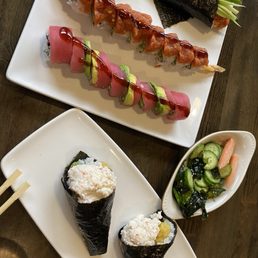 Crunchy hand-rolls, spicy tuna hand-roll, Hawaiian roll, Hot Night Roll. Crunchy hand-rolls, spicy tuna hand-roll, Hawaiian roll, Hot Night Roll.