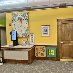 Hussey-Mayfield Memorial Public Library - Children's area
