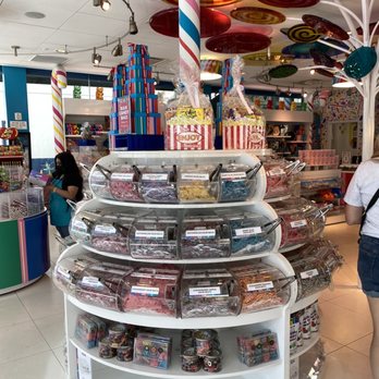 Dylan's Candy Bar - Candy Stores Near Me - Los Angeles, California