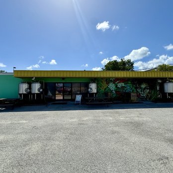 1981 Brewing - Outside brewery - Breweries Near Me - George Town, Florida