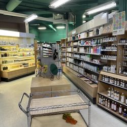 Natural Life Health Market - Aisles