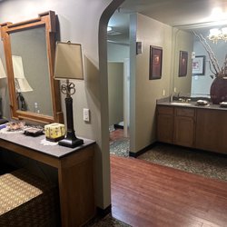 Sewells Point Golf Course - Ladies bathroom is very nice and spacious.