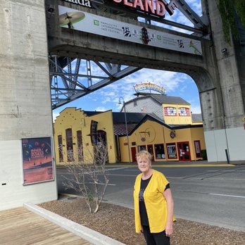 WESTCOAST Sightseeing - much needed lavender oil (cascadia) due to disgruntled hop on/off driver arguing with tourist #Granville senior citizen paradise - Bus Tours Near Me - Vancouver, British Columbia