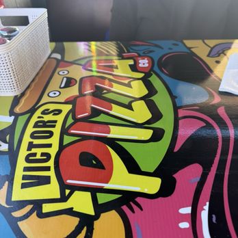 Victor's Pizza - Table - Pizza Near Me - Murray, Utah Victor's Pizza - Table - Pizza Near Me - Murray, Utah