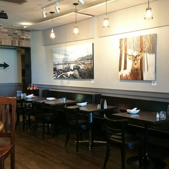 The Corner Cafe - Inside - Bars Near Me - The Blue Mountains, Ontario The Corner Cafe - Inside - Bars Near Me - The Blue Mountains, Ontario