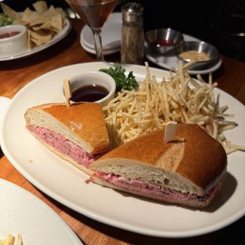 Hillstone Restaurant - New American Near Me - New York, New York Hillstone Restaurant - New American Near Me - New York, New York