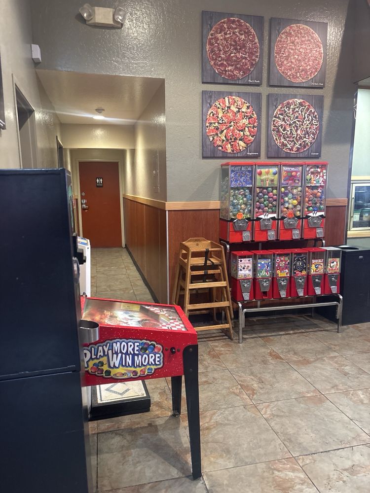 Mountain Mike's Pizza