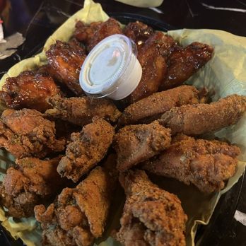 Taste Budzzz - 20 piece party chicken drummets: Parmesan and honey bar b que - Food Trucks Near Me - Houston, Texas Taste Budzzz - 20 piece party chicken drummets: Parmesan and honey bar b que - Food Trucks Near Me - Houston, Texas