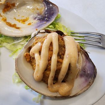 Seafood And Cones - Stuffed really good - Ice Cream & Frozen Yogurt Near Me - Raynham, Massachusetts
