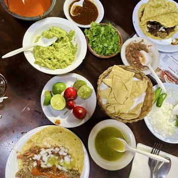 Birrieria's La Guadalajara - Our spread: 3 tacos, guacamole, chips & salsa - Mexican Near Me - Ensenada, BCN Birrieria's La Guadalajara - Our spread: 3 tacos, guacamole, chips & salsa - Mexican Near Me - Ensenada, BCN