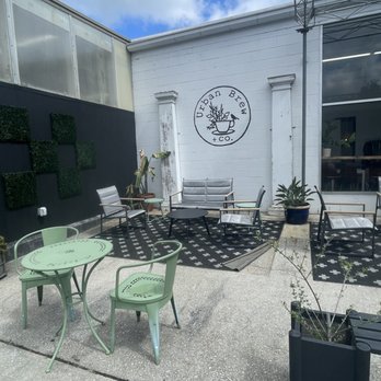Urban Brew + Co - Some exterior seating. There's plenty more to the left and right. - Coffee & Tea Near Me - Beaufort, South Carolina Urban Brew + Co - Some exterior seating. There's plenty more to the left and right. - Coffee & Tea Near Me - Beaufort, South Carolina