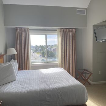 Rivertide Suites Hotel - Master bedroom - Hotels Near Me - Seaside, Oregon