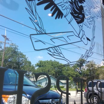 Liberty Barber Shop - Looking outward towards Primrose 2 - Barbers Near Me - Maitland, Florida