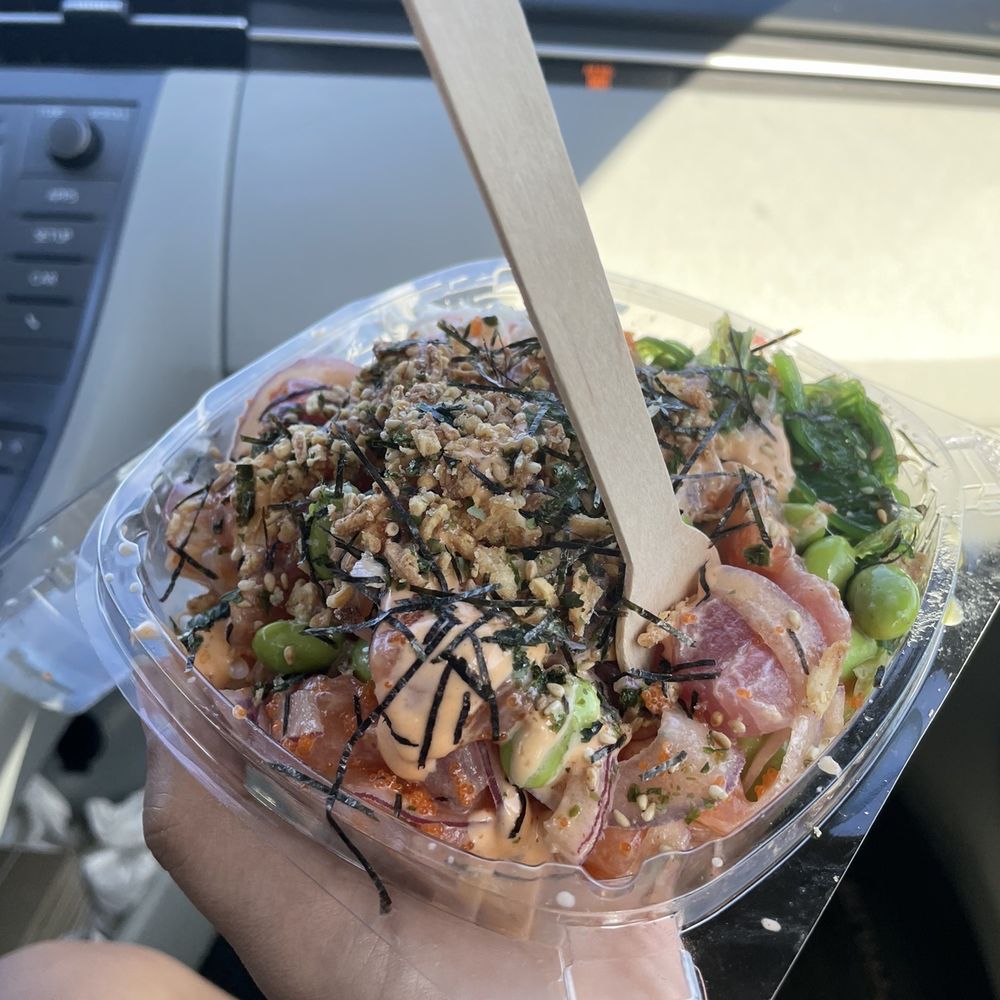 Poke Rainbow - Small tune and salmon bowl with spicy mayo, sesame shoyu, and yuzu sauce - Poke Near Me - Redondo Beach, California Poke Rainbow - Small tune and salmon bowl with spicy mayo, sesame shoyu, and yuzu sauce - Poke Near Me - Redondo Beach, California
