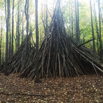 Bauervic Woods Park - Explore tepees at Bauervic Woods Park! - Parks Near Me - Southfield, Michigan Bauervic Woods Park - Explore tepees at Bauervic Woods Park! - Parks Near Me - Southfield, Michigan