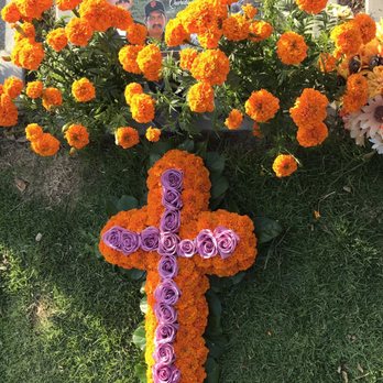 Magda's Flowers - Flowers for Day of the Dead - Florists Near Me - Salinas, California Magda's Flowers - Flowers for Day of the Dead - Florists Near Me - Salinas, California