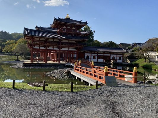 Byōdo-in Temple by null
