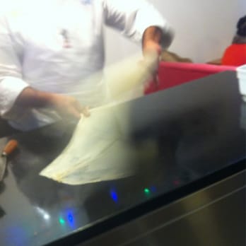 Asian Twist Delicious - Roti King chef making roti canai - Malaysian Near Me - London, XGL