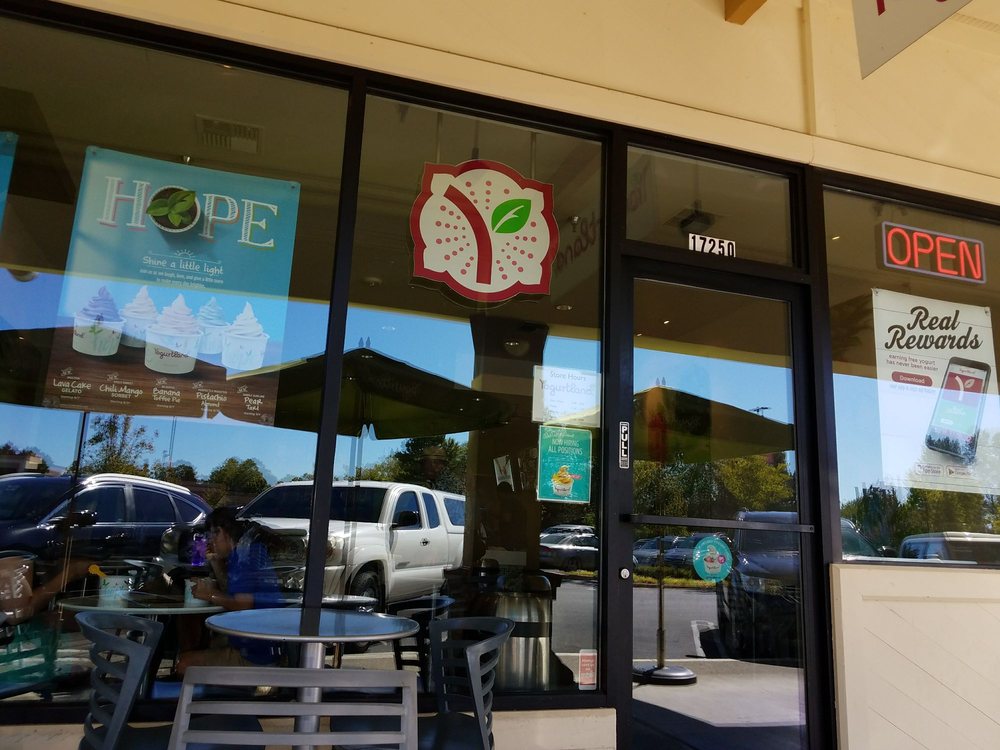 YOGURTLAND CLOSED 32 Photos & 67 Reviews 17250 Redmond Way