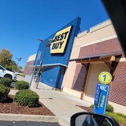 Best Buy - Front