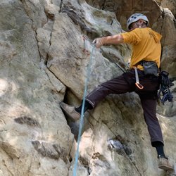Castle Rock Climbing School - Climbing on Lyme disease rock