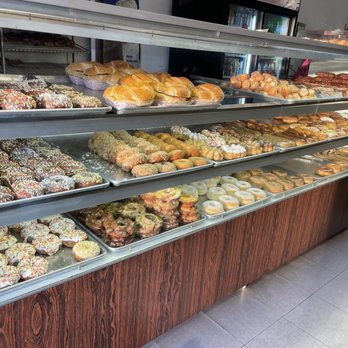 Christy Donuts - Donuts Near Me - San Jose, California