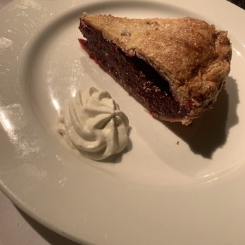 Shaw's Crab House - Raspberry Pie - Seafood Near Me - Chicago, Illinois Shaw's Crab House - Raspberry Pie - Seafood Near Me - Chicago, Illinois
