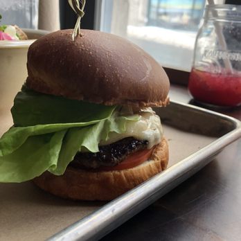 Le Chic Shack - Burgers Near Me - Quebec City, Quebec Le Chic Shack - Burgers Near Me - Quebec City, Quebec