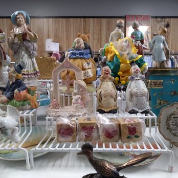 Church Mouse Thrift Shoppe - Nick nacks... - Thrift Stores Near Me - Newton Falls, Ohio Church Mouse Thrift Shoppe - Nick nacks... - Thrift Stores Near Me - Newton Falls, Ohio