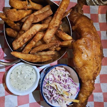 Hooked Market & Kitchen - Fish and chips - Seafood Near Me - Latham, New York Hooked Market & Kitchen - Fish and chips - Seafood Near Me - Latham, New York