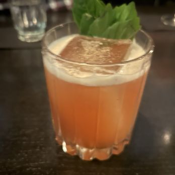 The Roosevelt Room - Drink - Cocktail Bars Near Me - Austin, Texas