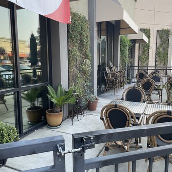 Love Thai Restaurant - Outdoor patio - Thai Near Me - Concord, California Love Thai Restaurant - Outdoor patio - Thai Near Me - Concord, California
